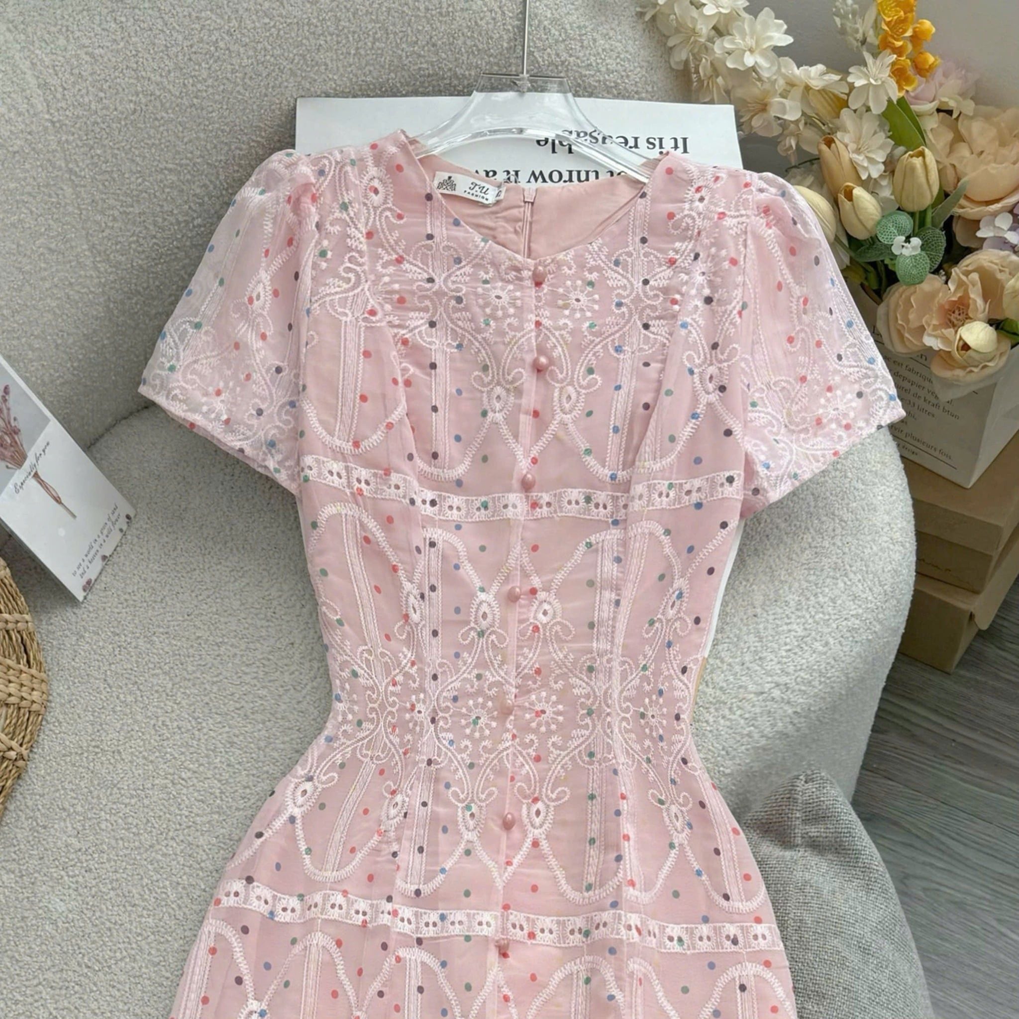 Đầm Thiết Kế Dáng A Chấm Bi Nhẹ Nhàng Đi Chơi TuTu Store Mã D1725