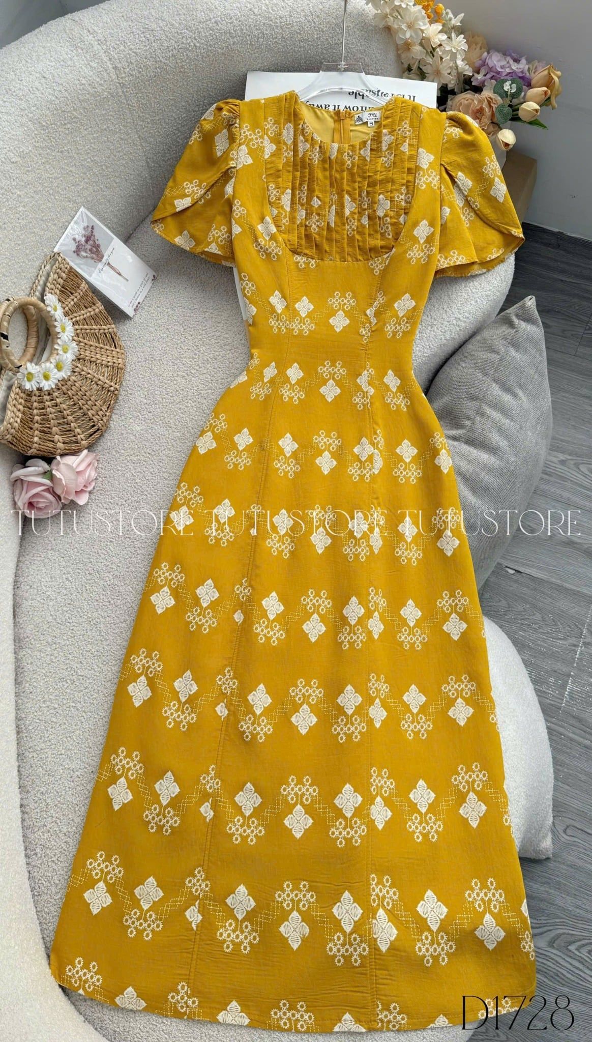 Đầm Thiết Kể Cổ Tròn Dáng Dài Đi Chơi TuTu Store Mã D1728