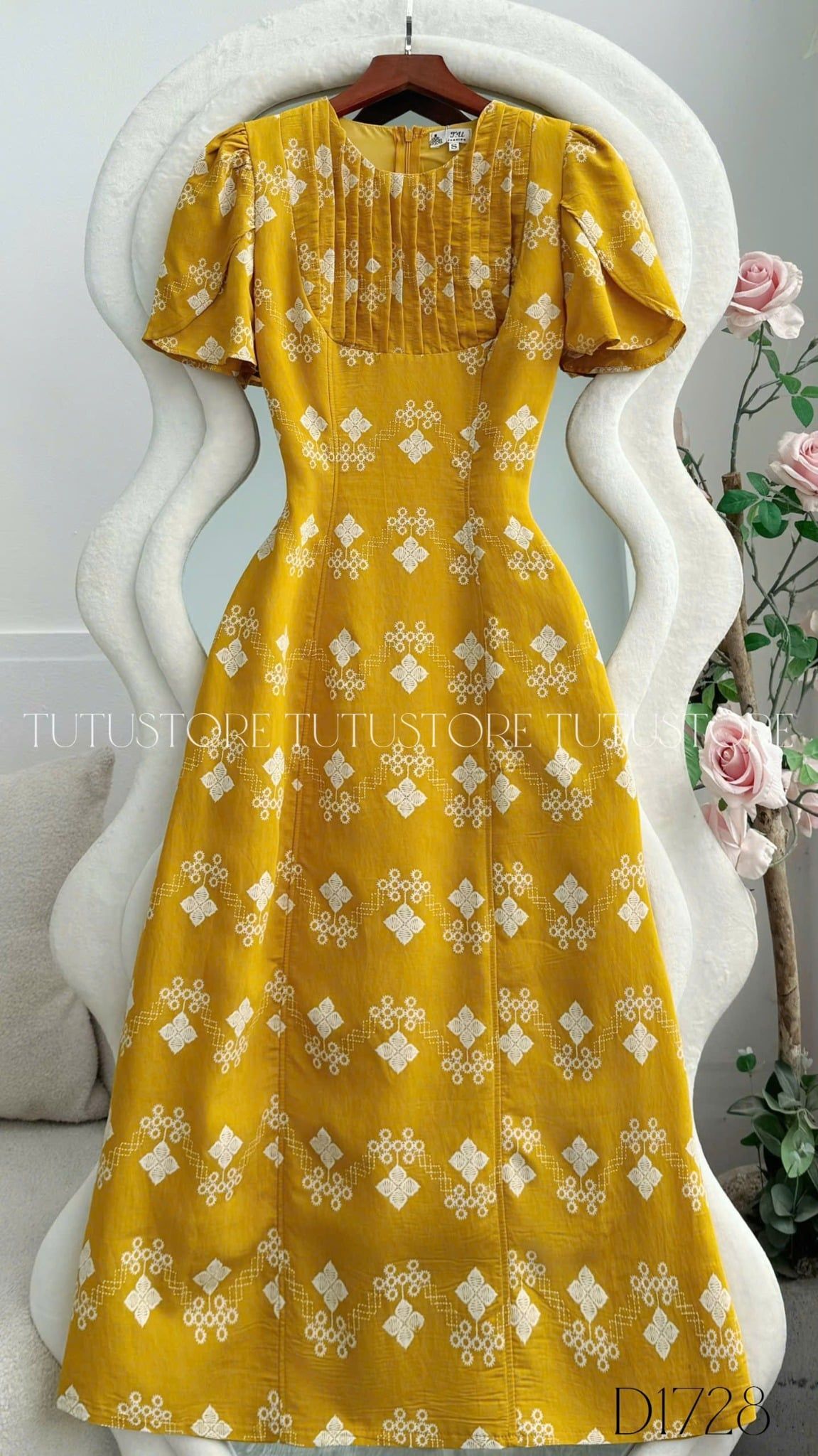 Đầm Thiết Kể Cổ Tròn Dáng Dài Đi Chơi TuTu Store Mã D1728