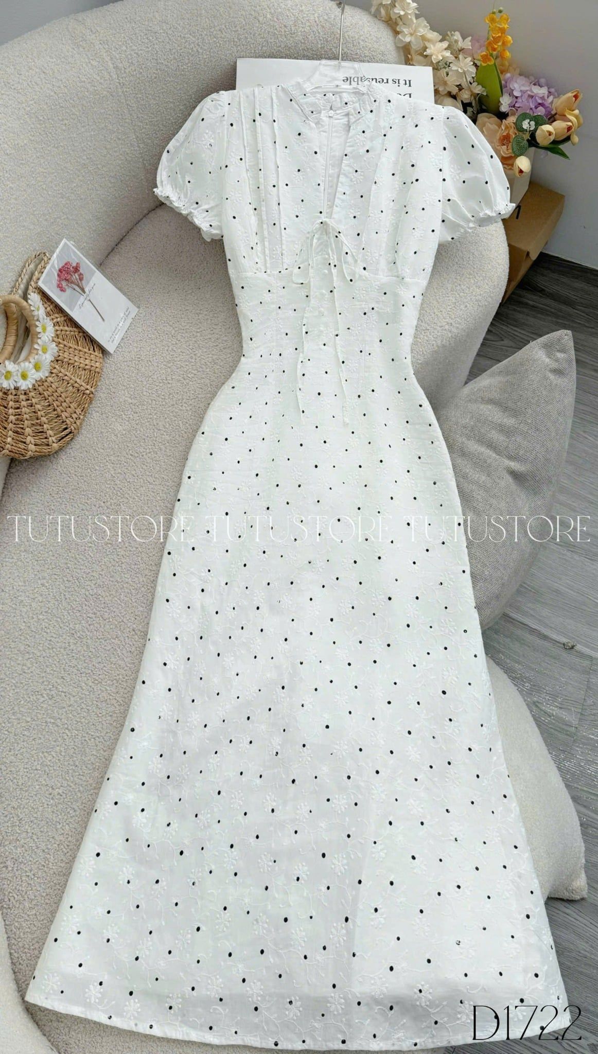 Đầm Thiết Kế Cổ V Tay Bồng Dáng Đuôi Cá Nhẹ Nhàng TuTu Store Mã D1722