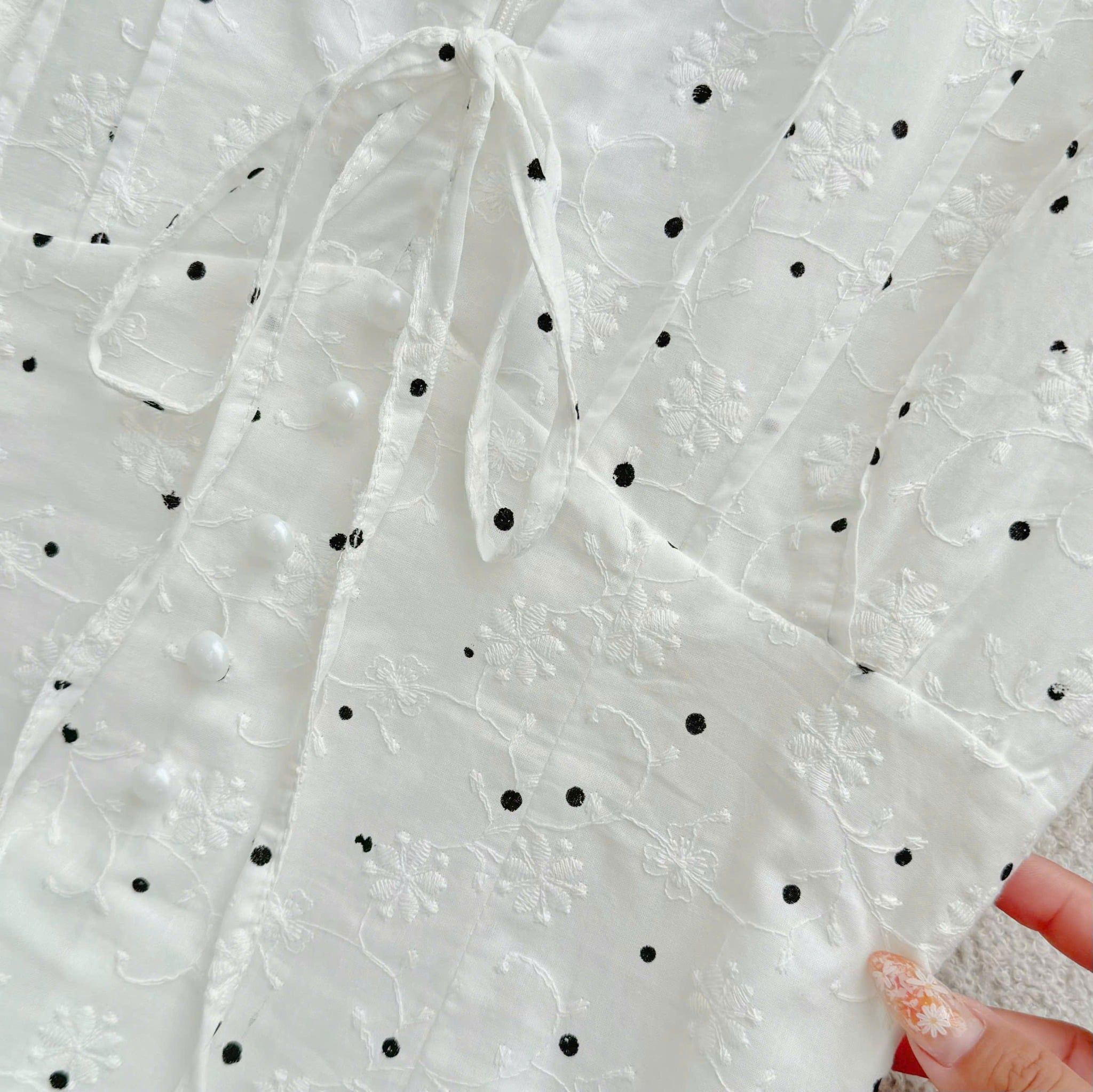 Đầm Thiết Kế Cổ V Tay Bồng Dáng Đuôi Cá Nhẹ Nhàng TuTu Store Mã D1722