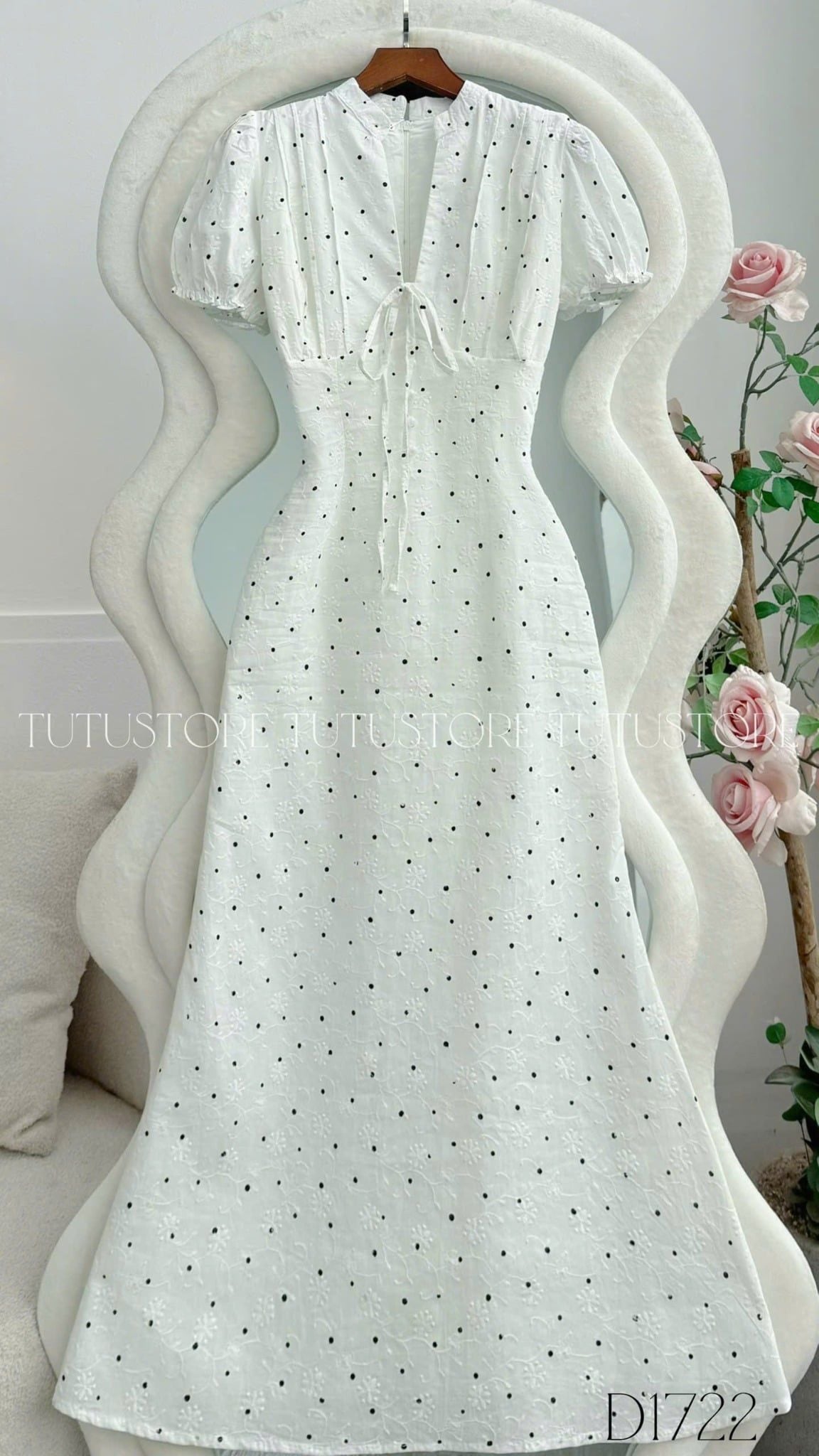 Đầm Thiết Kế Cổ V Tay Bồng Dáng Đuôi Cá Nhẹ Nhàng TuTu Store Mã D1722