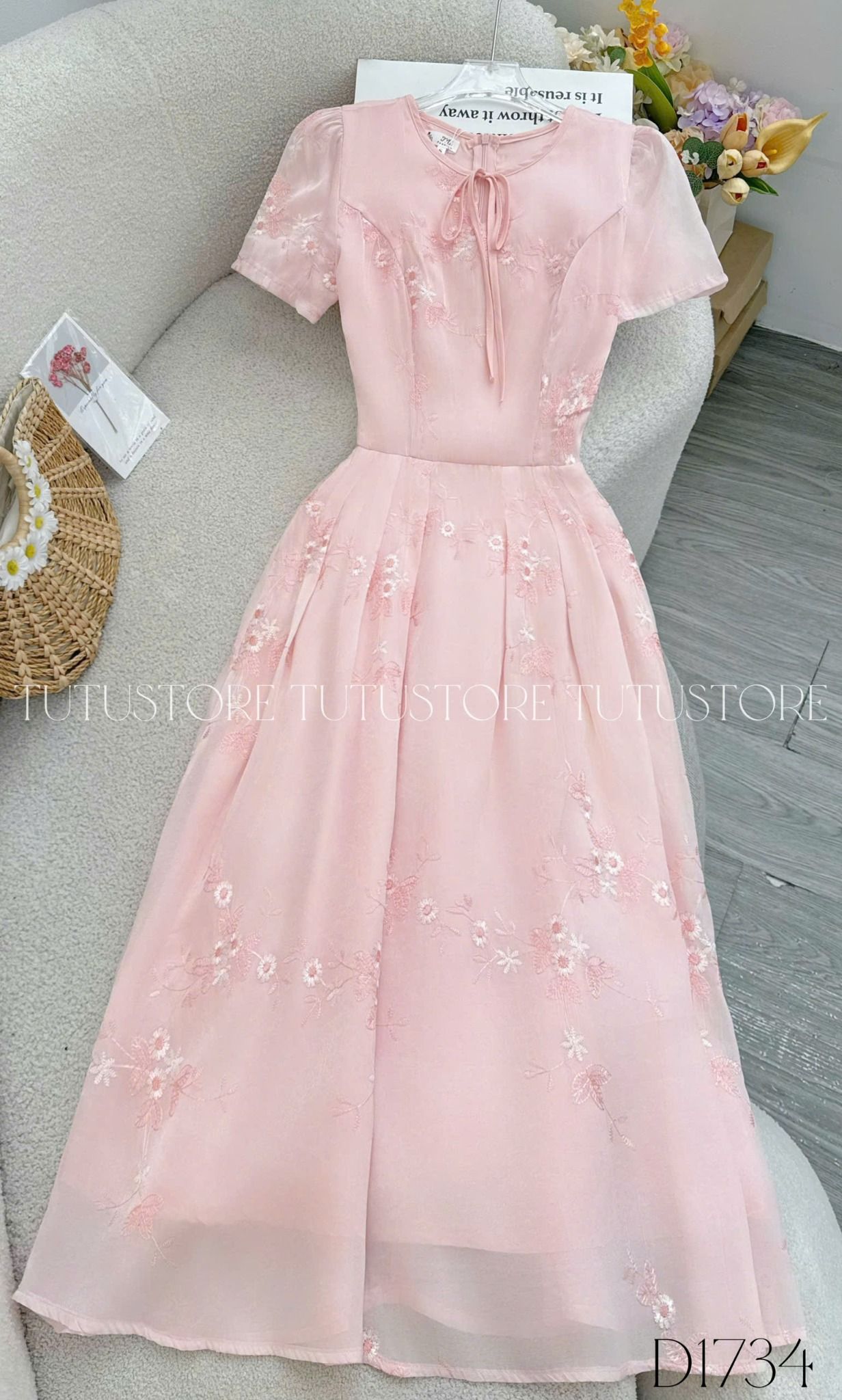 Đầm Thiết Kế Dáng Xòe Nhẹ Nhàng Đi Chơi TuTu Store Mã D1734