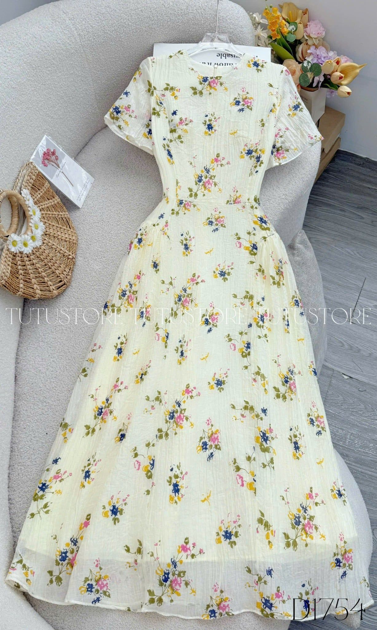 Đầm Thiết Kế Cổ Tròn Dáng Xòe Đi Chơi TuTu Store Mã D1754