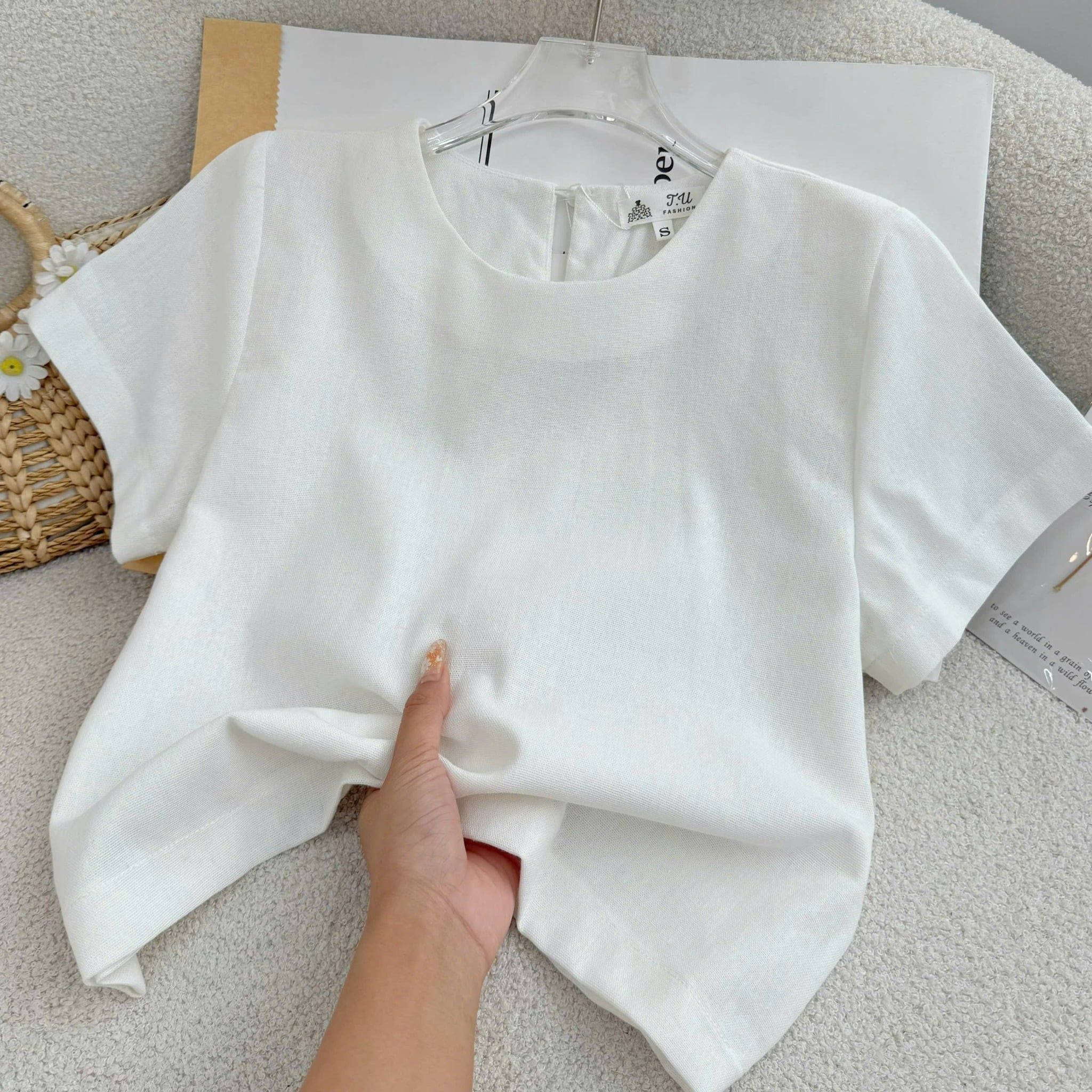Áo Thiết Kế Cổ Tròn Đơn Giản Đi Chơi Thiết Kế TuTu Store Mã AS665
