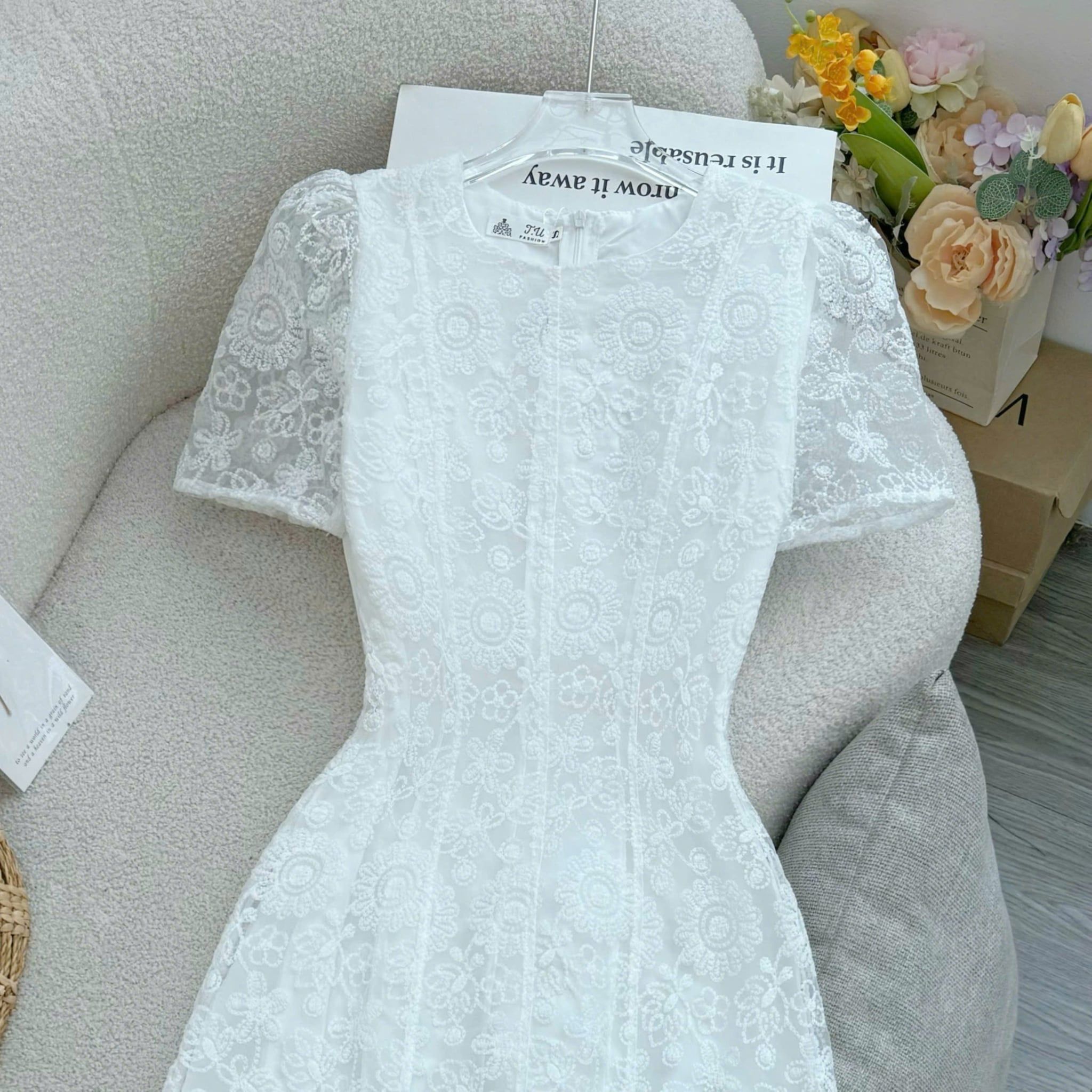Đầm Ren Thiết Kế Form A Dài Thanh Lịch Đi Tiệc TuTu Store Mã D1752
