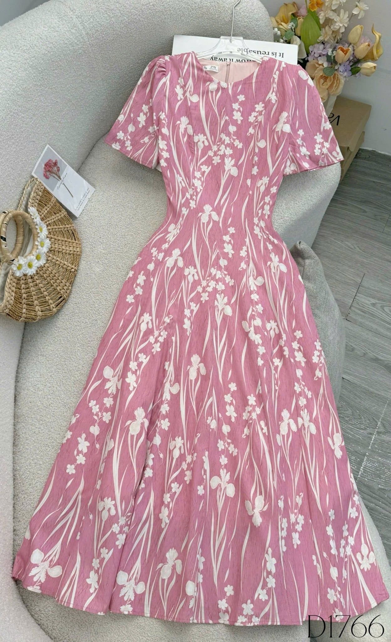 Đầm Thiết Kế Cổ Tròn Dáng Xòe Nhẹ Nhàng Đi Chơi TuTu Store Mã D1766