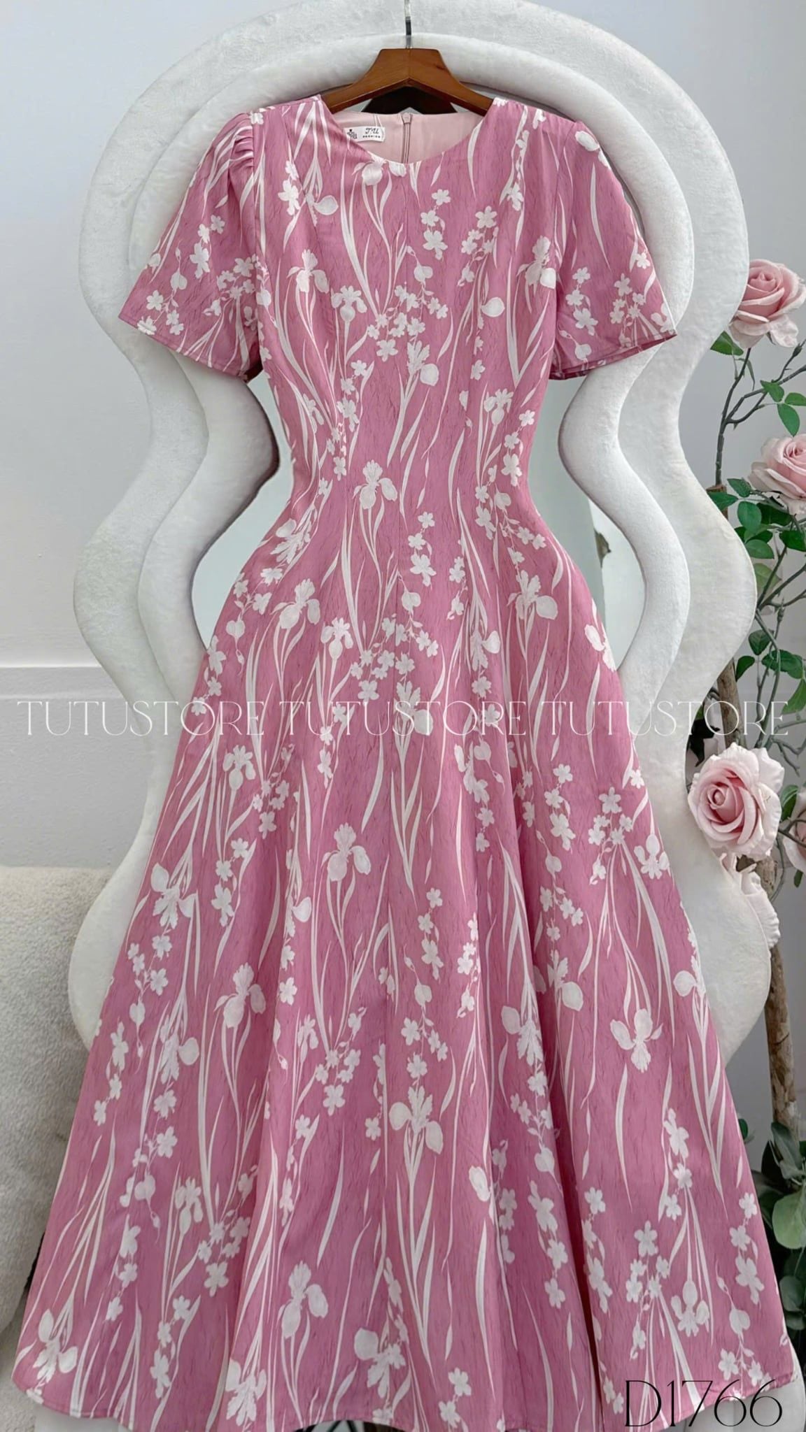 Đầm Thiết Kế Cổ Tròn Dáng Xòe Nhẹ Nhàng Đi Chơi TuTu Store Mã D1766