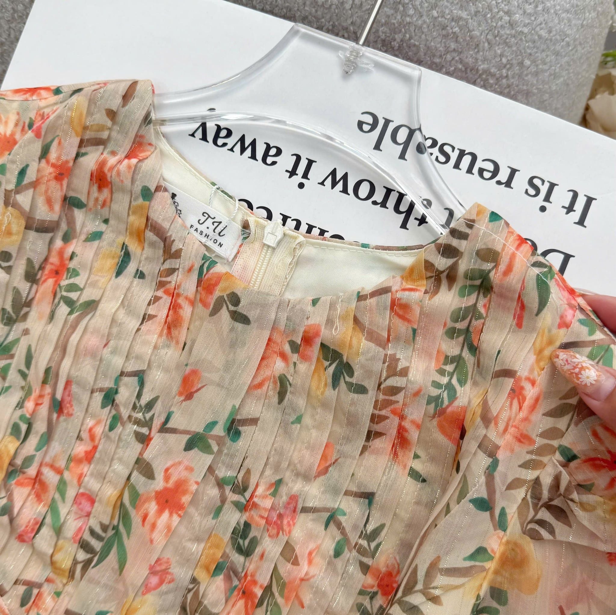 Đầm Hoa Thiết Kế Xếp Ly Trước Ngực Dáng Xòe Đi Chơi TuTu Store Mã D1759