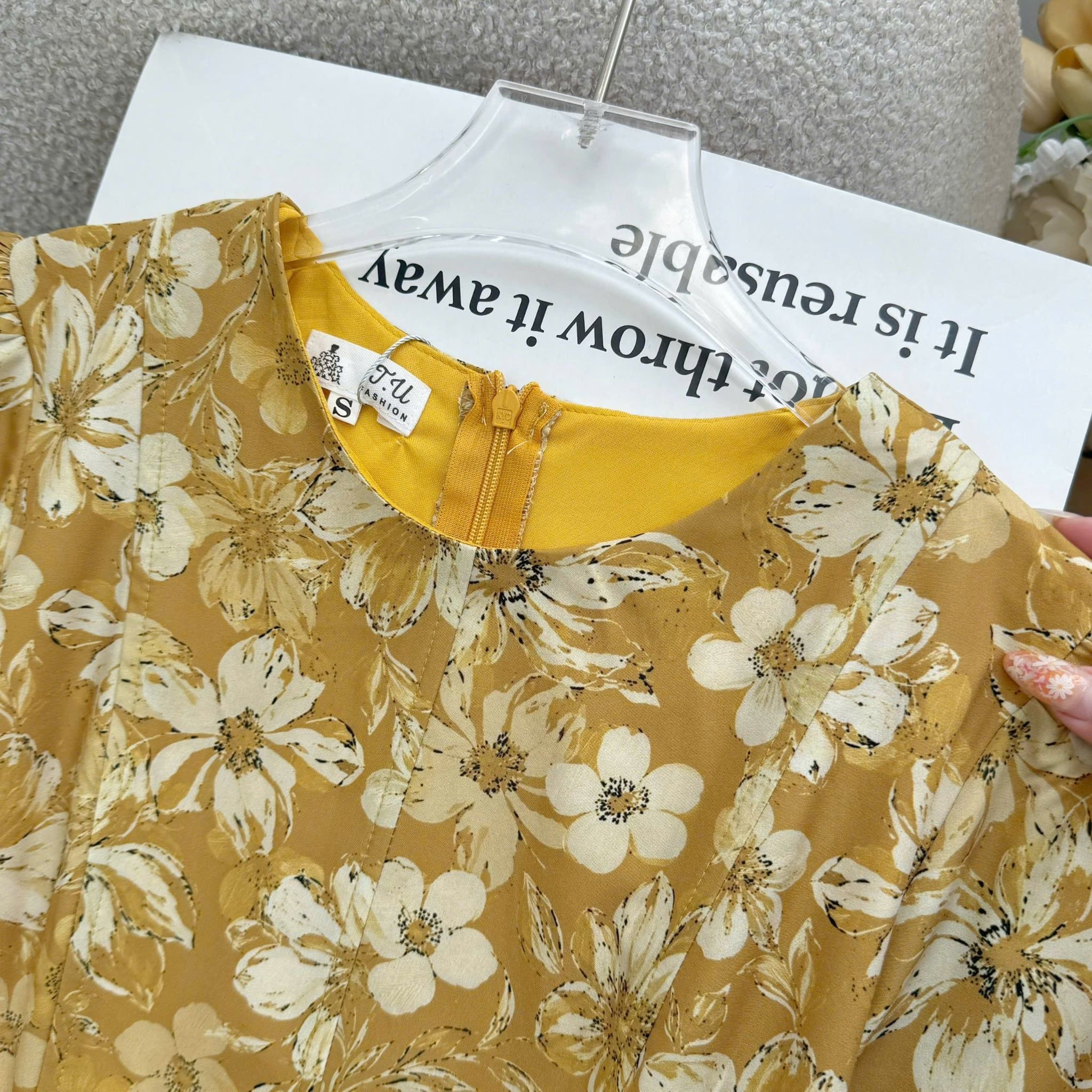 Đầm Thiết Kế Dáng Chữ A Dài Nhẹ Nhàng Đi Chơi TuTu Store Mã D1773