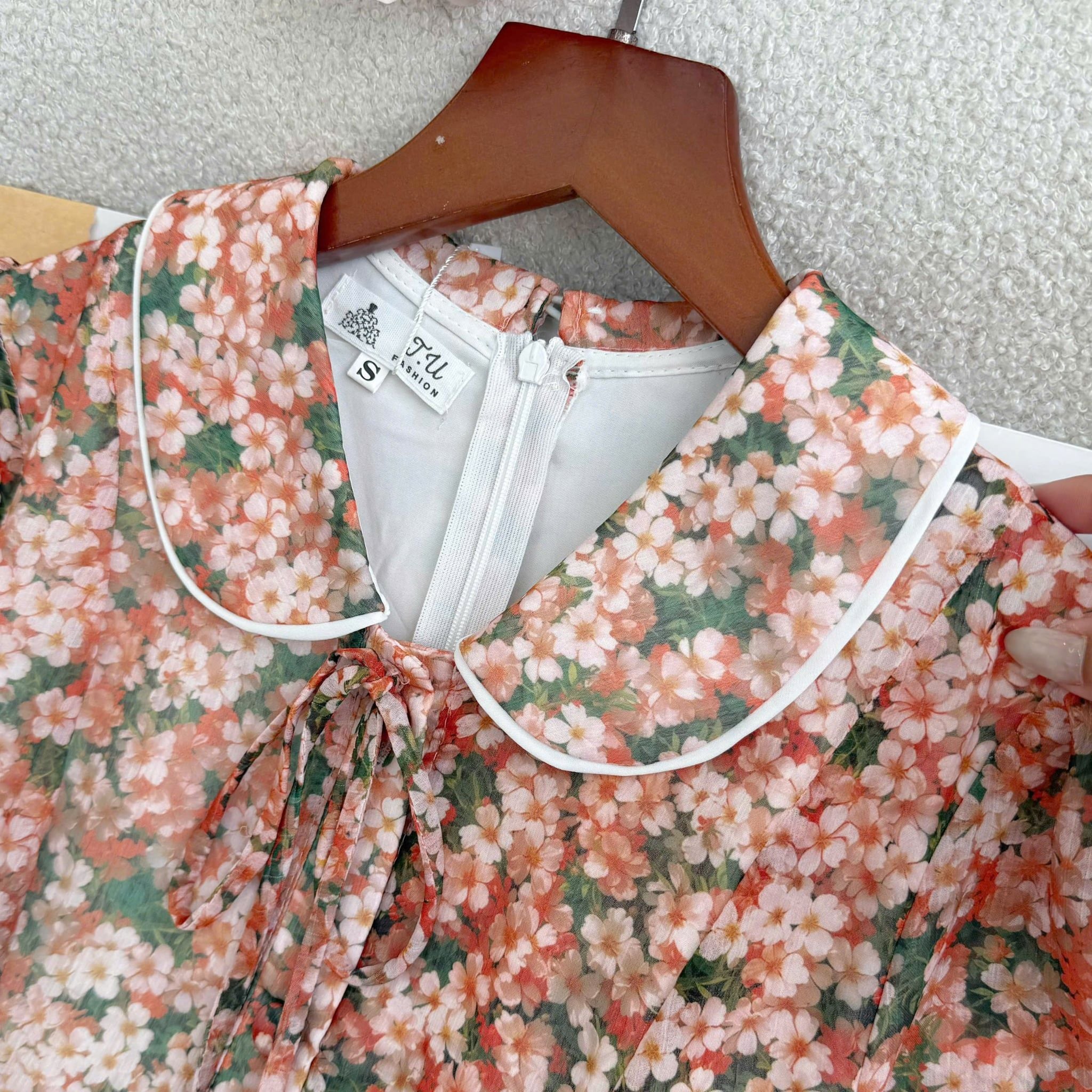 Đầm Hoa Thiết Kế Cổ Tròn Dáng Xòe Nhẹ Nhàng Đi Chơi TuTu Store Mã D1782