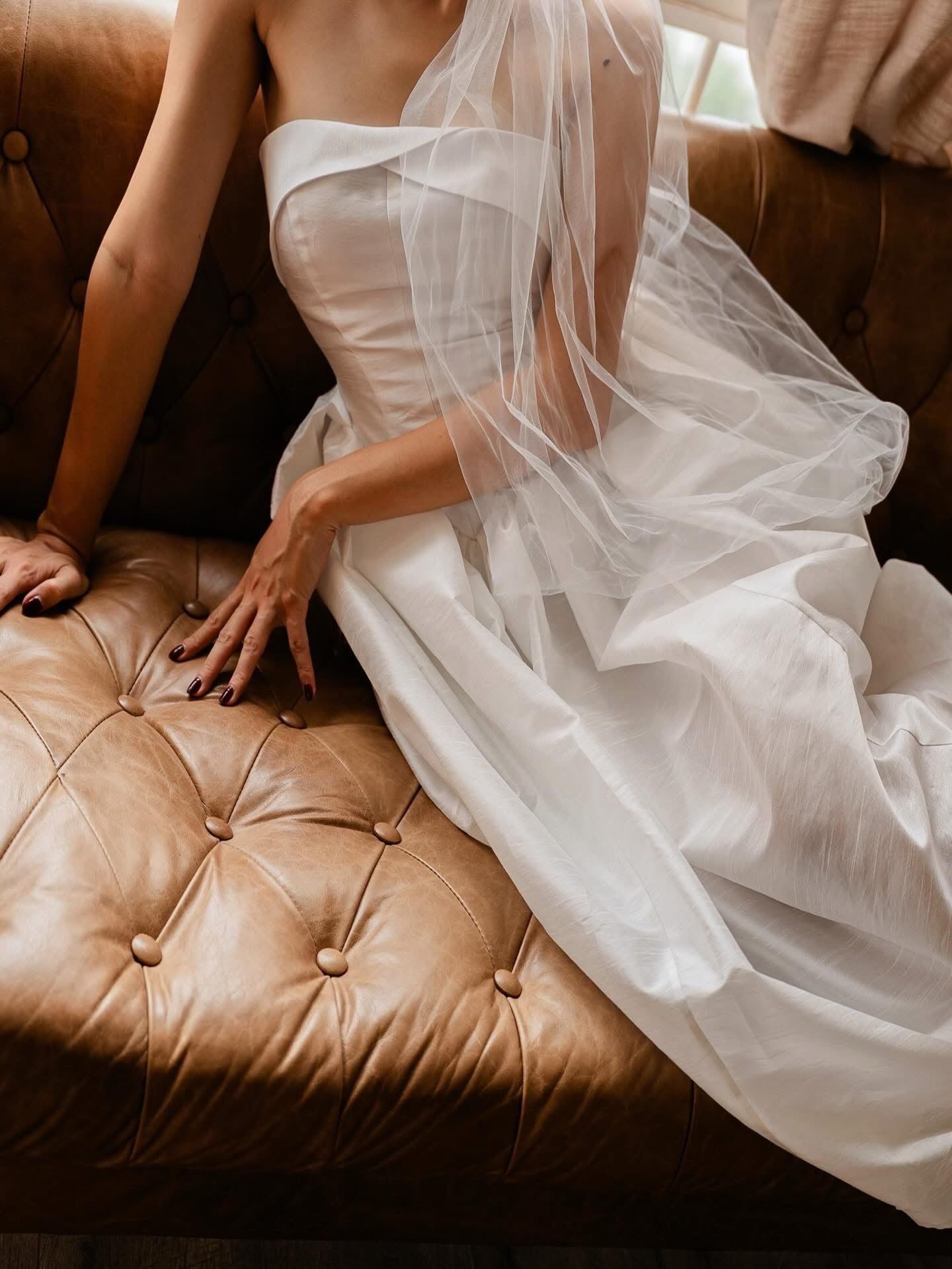  Nyra Dress - Đầm Cúp Ngực Dáng Phồng 