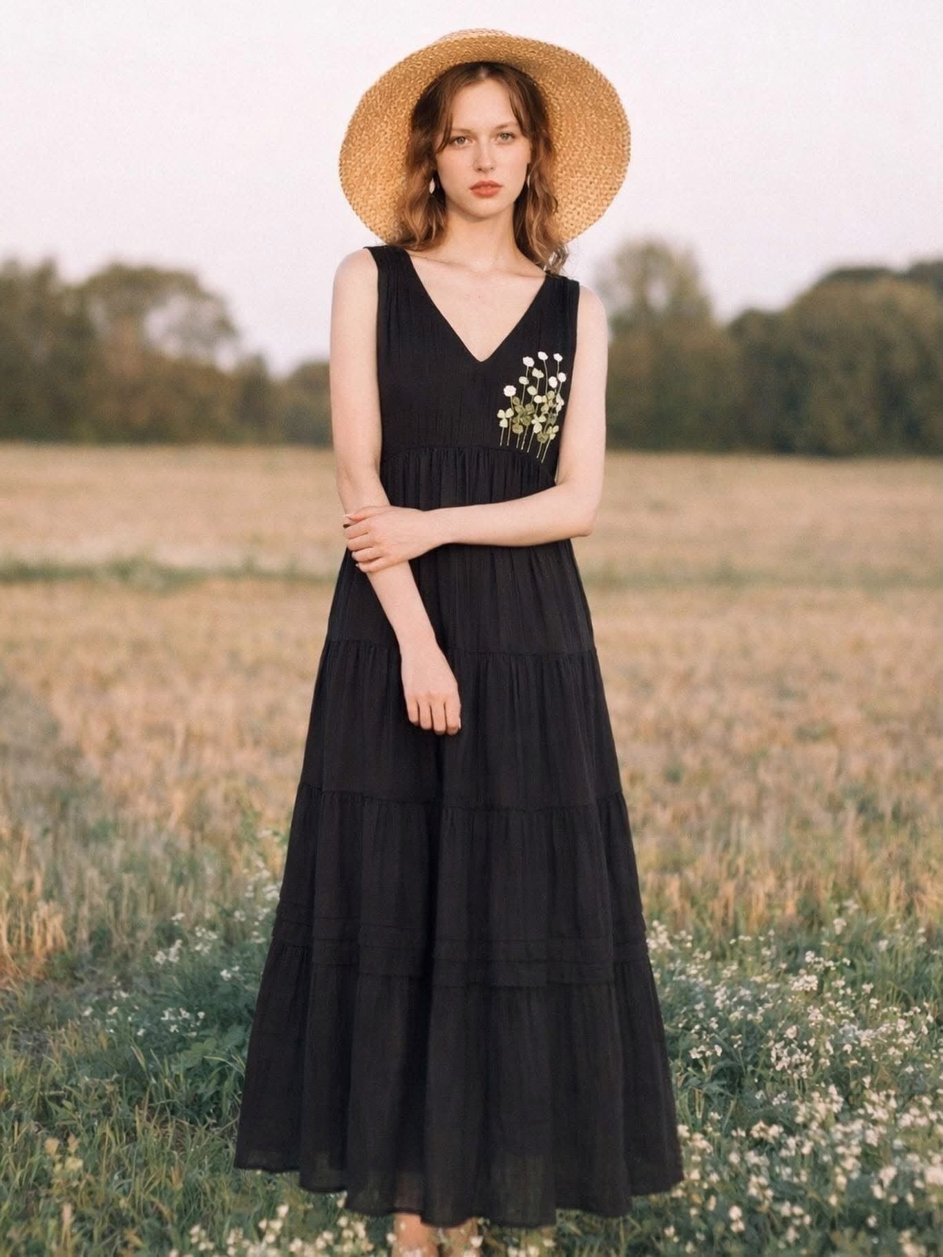  Lyla Dress - Đầm Suông Thêu Hoa D0137 