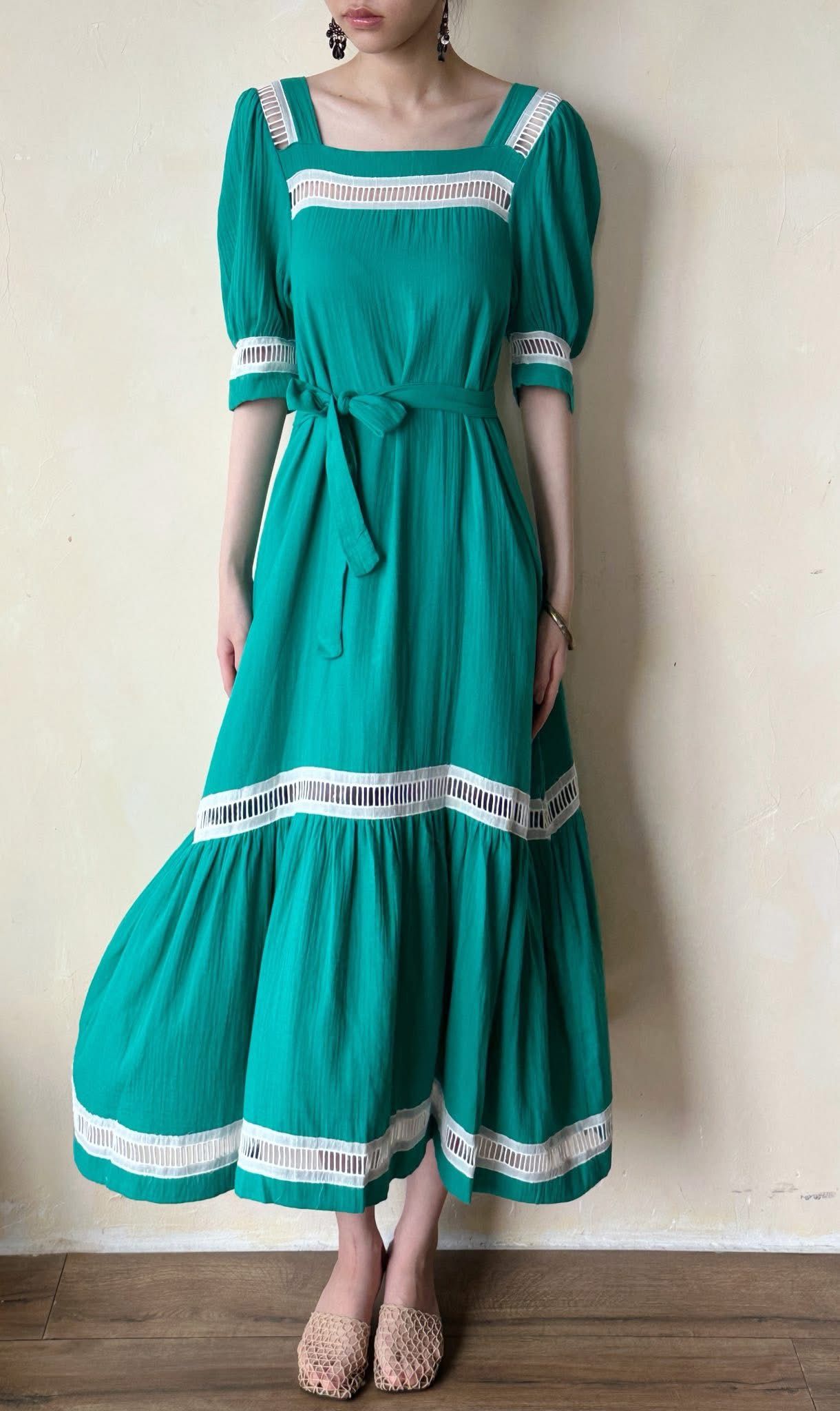  Arles Dress - Đầm suông ren tay ngắn D681 