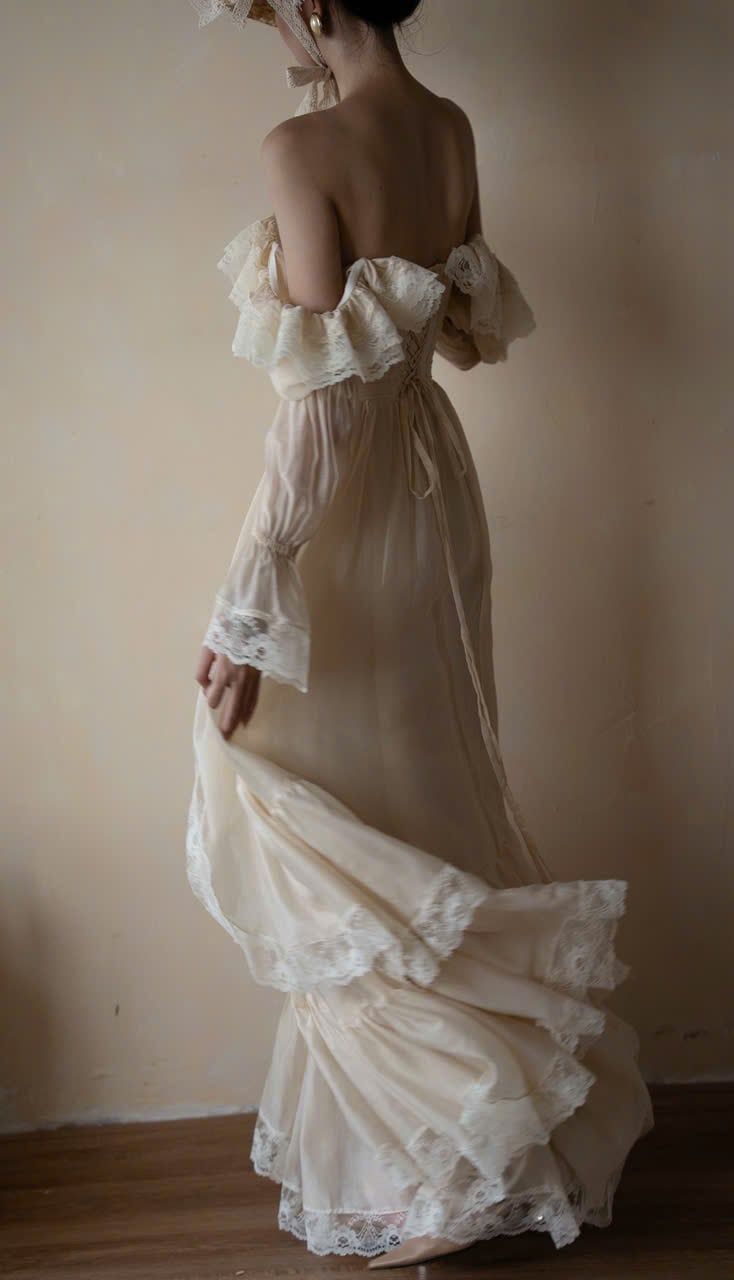  Snow Swan Dress - Đầm Thiết Kế Trễ Vai 