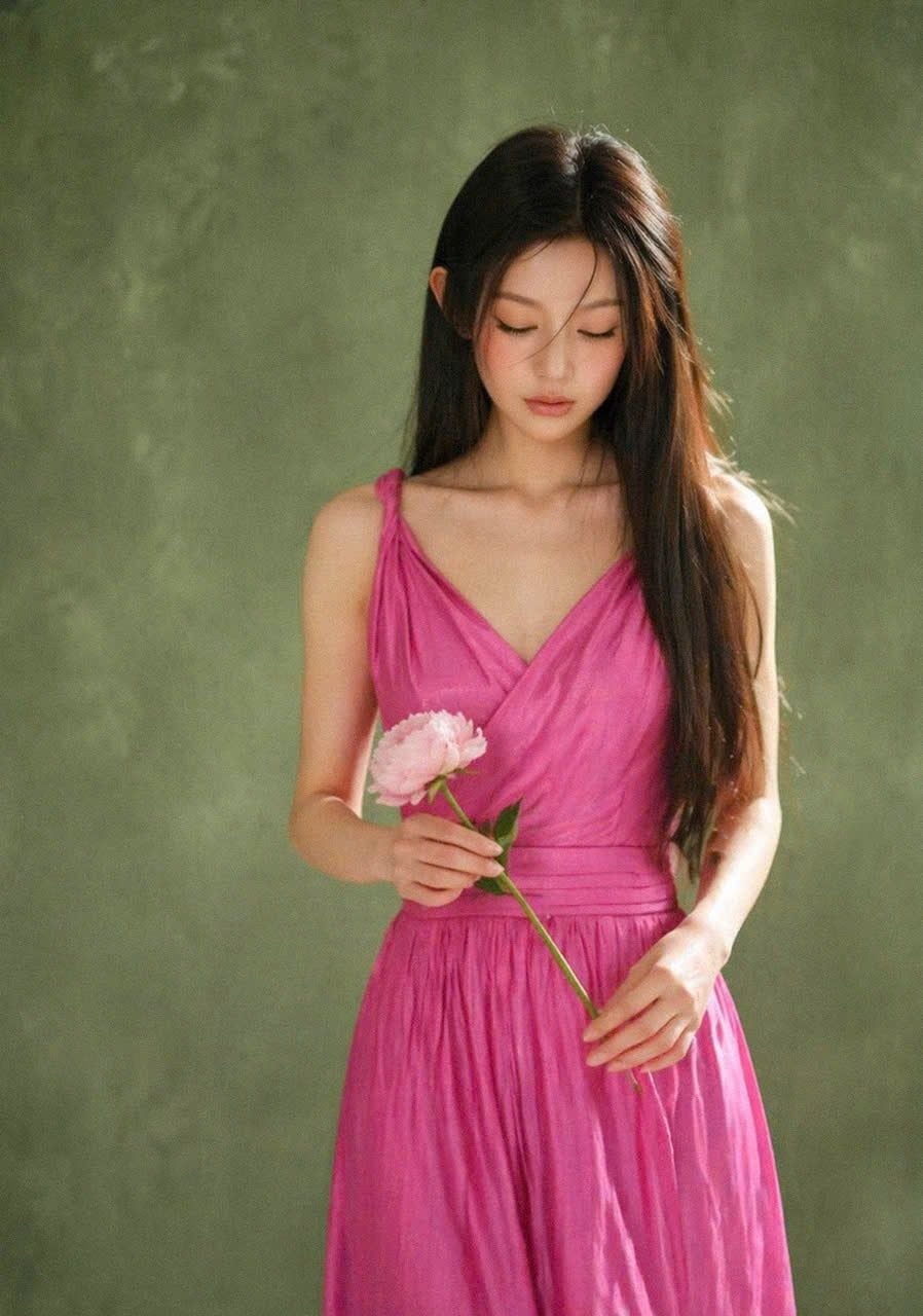  Lillie Dress - Đầm Xoắn Vai Xẻ Tà E291 