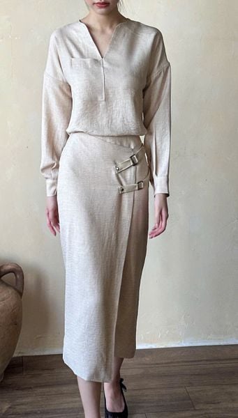  Heidi Set - Áo Cổ V Và Chân Váy Vạt Chéo S06 