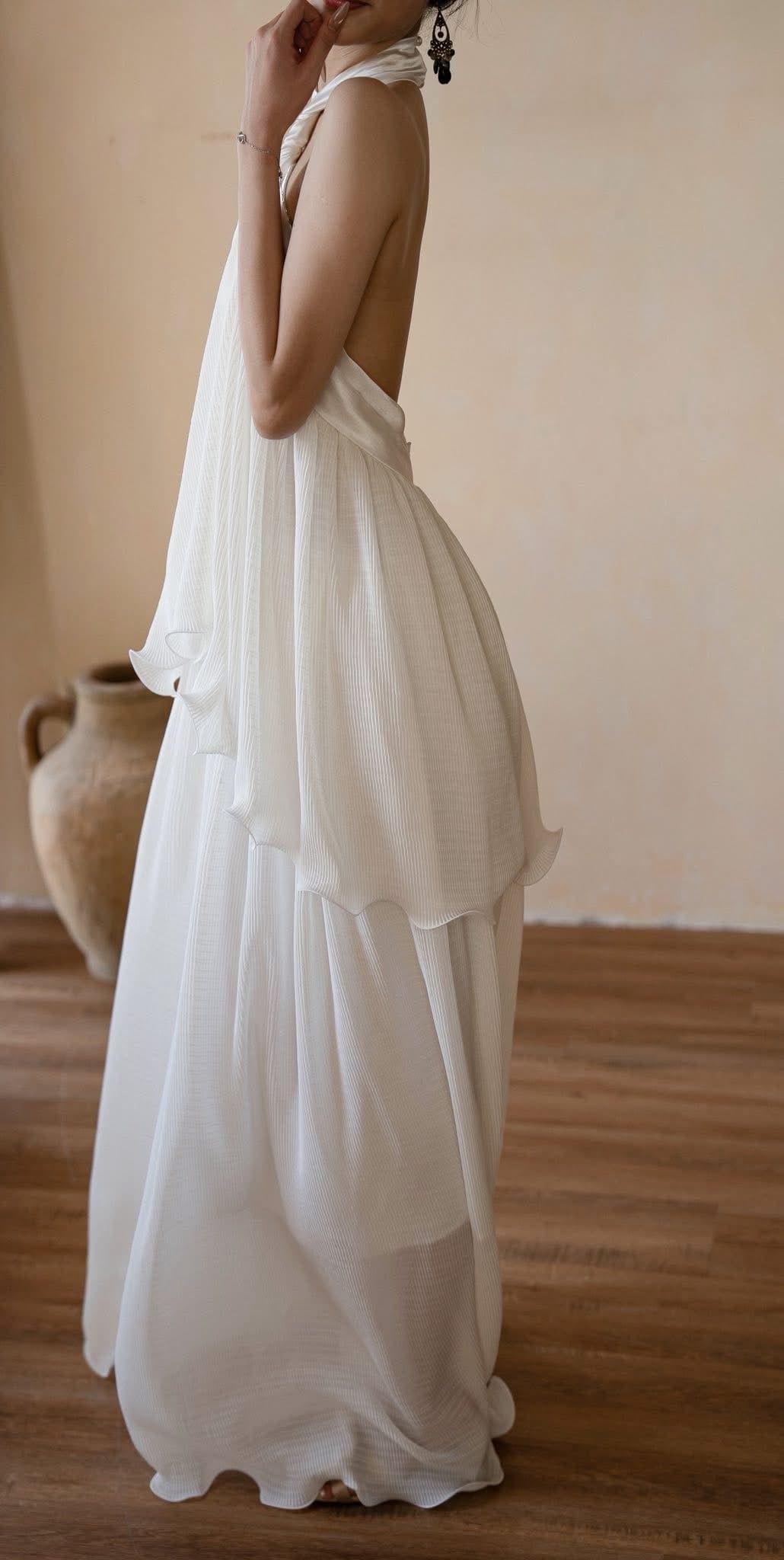  Aveline dress - Đầm Cổ Yếm Hở Lưng Thiết Kế 