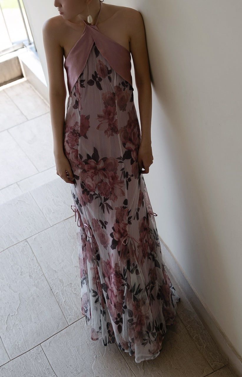  Roselle Dress - Đầm Hoa Hồng Cổ Yếm 