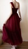  Seraphina - Đầm Lệch Vai Thiết Kế 