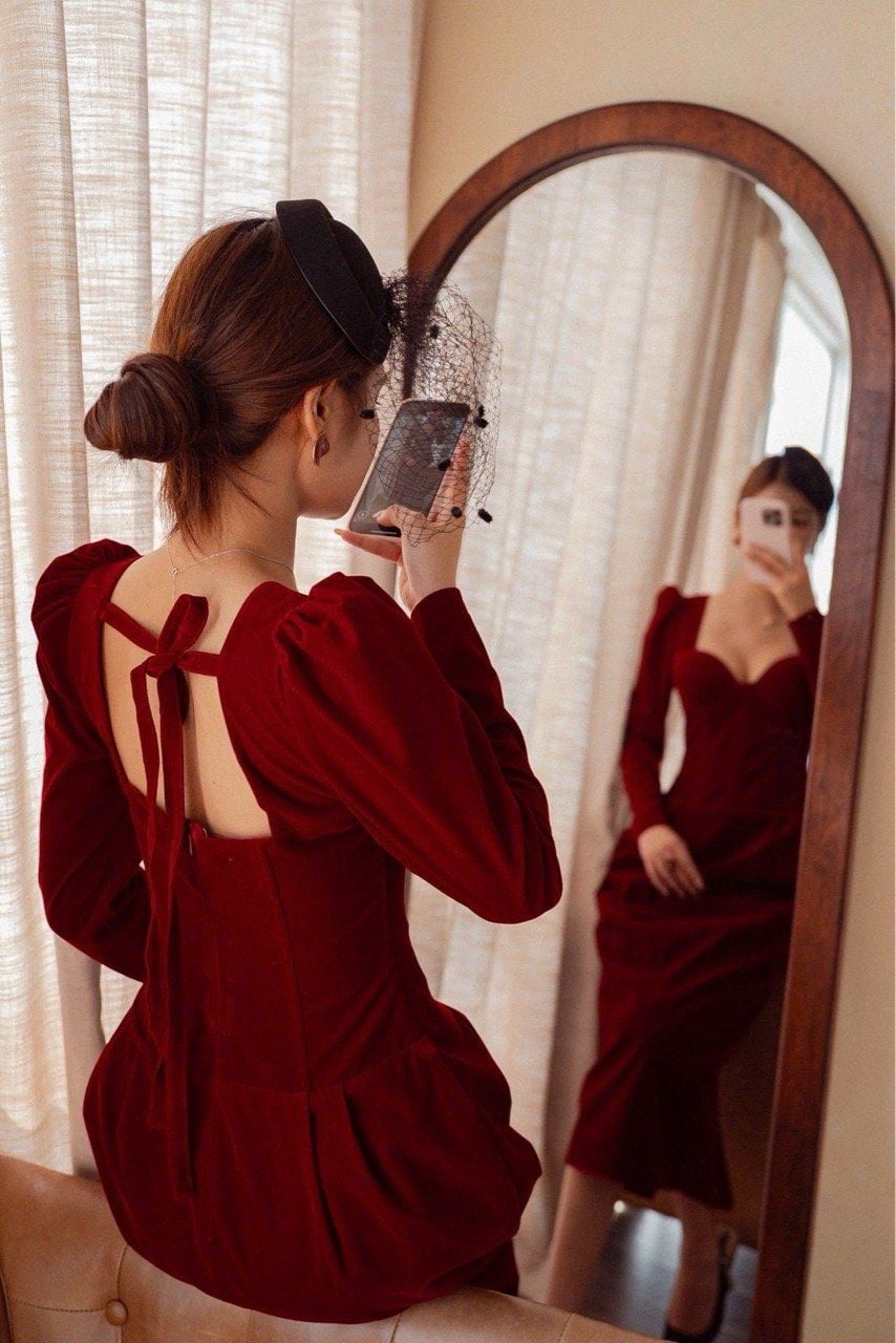  Aisle Dress - Đầm Cúp Ngực Tay Dài Thiết Kế 