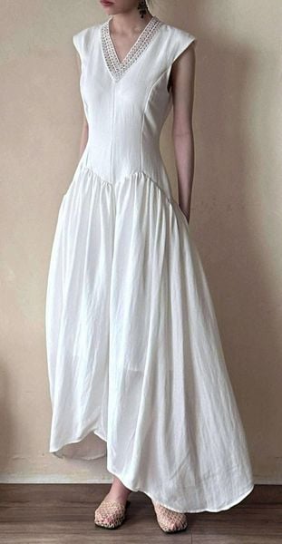  Elyon Dress - Đầm Không Tay Cổ V Thiết Kế 