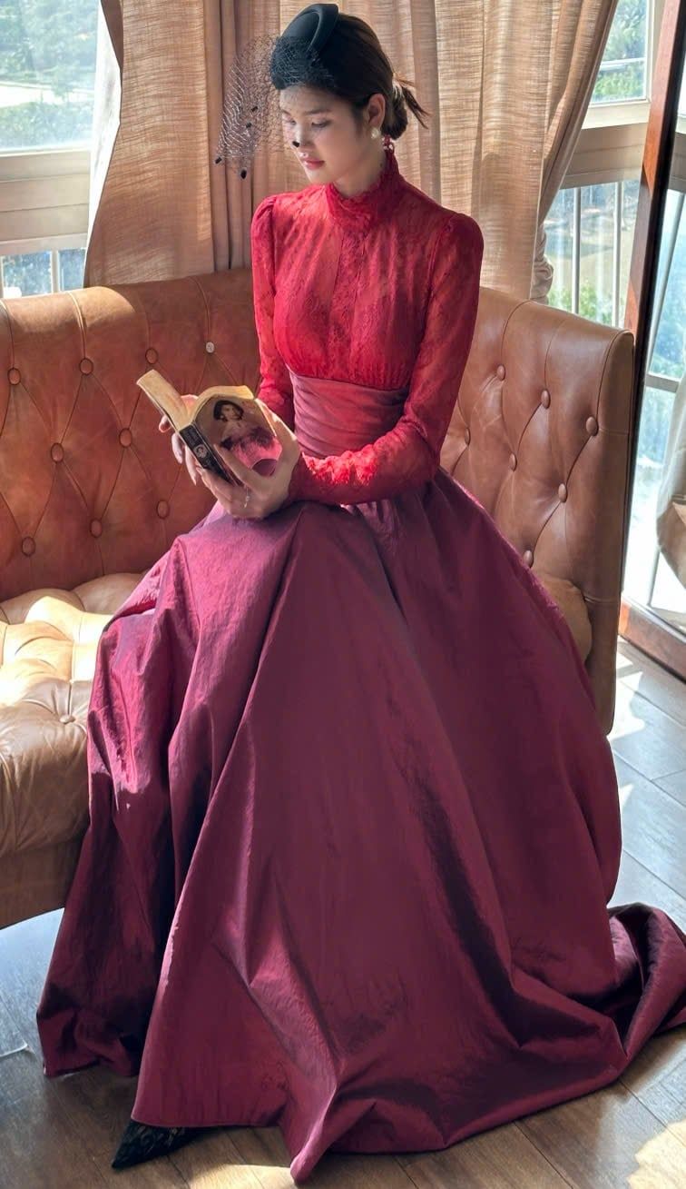  Aurelia Dress - Đầm Tay Dài Thiết Kế 