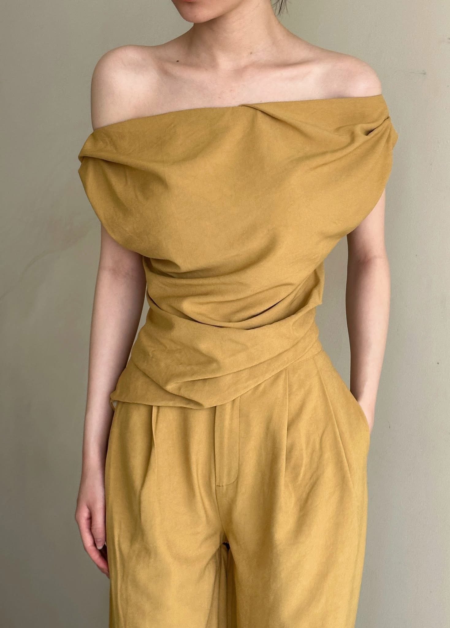  Jesse Set -  Set Áo Trễ Vai Và Quần Ống Suông L72 