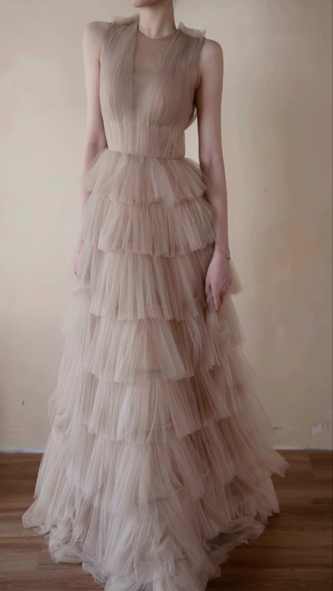  Aphrodite Dress - Đầm Thiết Kế Nhiều Tầng 