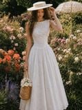  Élodie Dress - Đầm Thêu Đục Lỗ Không Tay 
