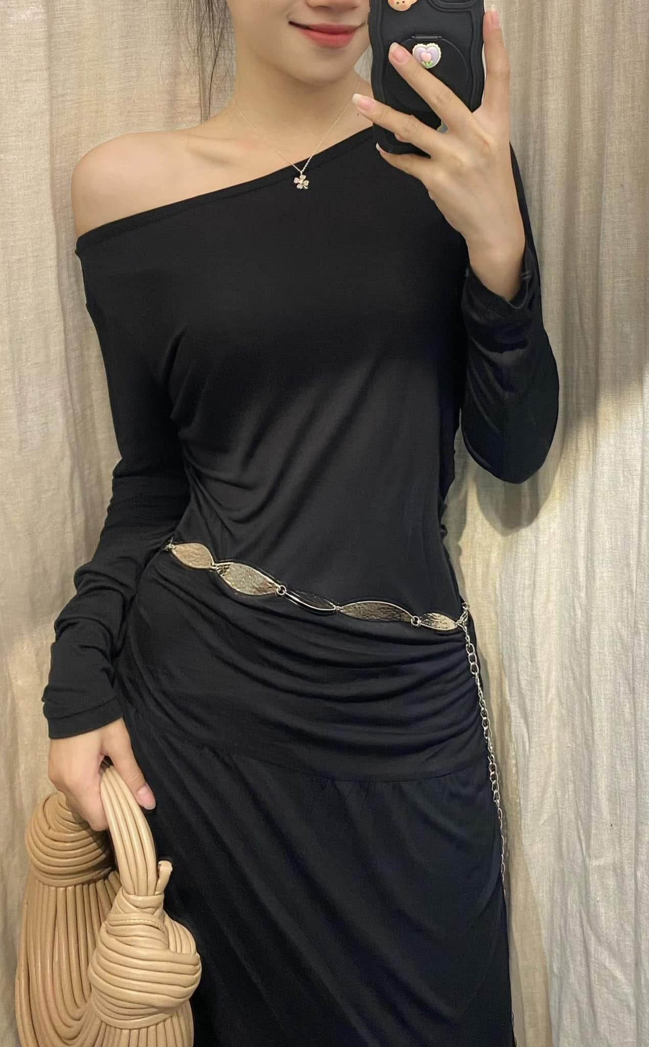  Lealia Dress - Đầm Lệch Vai Tay Dài D998 