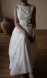  Élodie Dress - Đầm Thêu Đục Lỗ Không Tay D0175 