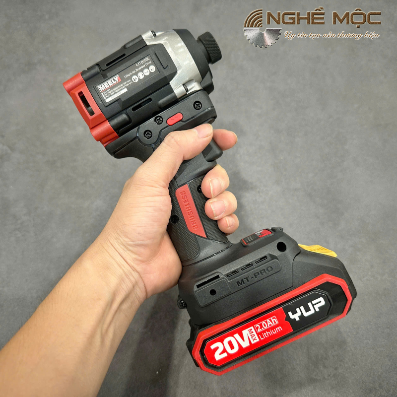 Máy chuyên vít pin MEELY MT833L fs