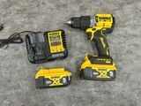 Máy khoan búa không chổi than 20V Dewalt DCD806
