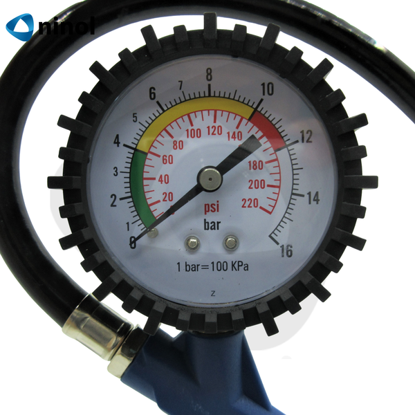 Tay bơm lốp có đồng hồ