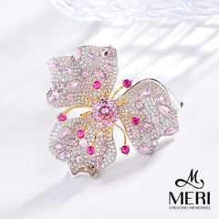 Cài Áo Nữ Meri Luminous Bloom