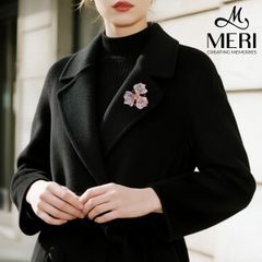 Cài Áo Nữ Meri Luminous Bloom