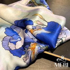 Khăn Choàng Nữ Meri Lụa Blue Iris