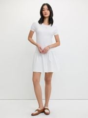 Đầm Ngắn Dệt Kim Phối Chân Váy Xòe