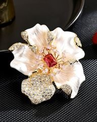 Cài Áo Crimson Bloom