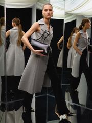 Đầm Dạ Cổ Vest