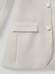 Áo Blazer Cổ Nhọn