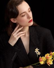 Cài Áo Sunlit Lily