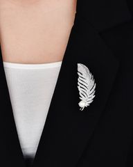 Cài Áo Lumina Feather