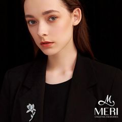 Cài Áo Nữ Meri Blue Flora