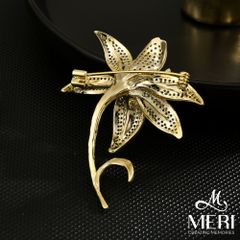 Cài Áo Nữ Meri Radiant Lily