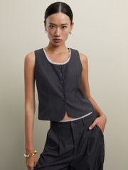Áo Gilet Cổ Tròn Viền Ren