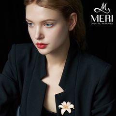 Cài Áo Nữ Meri Pearlescent Petal
