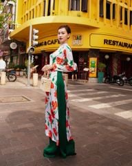 Áo Dài Nữ F2 Lụa Họa Tiết Trắng Hoa Đỏ Hồn Việt - Không kèm quần