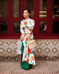 Áo Dài Nữ F2 Lụa Họa Tiết Trắng Hoa Đỏ Hồn Việt - Không kèm quần